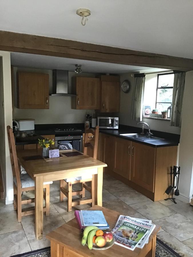 Dove Cottage Bisley  Zewnętrze zdjęcie