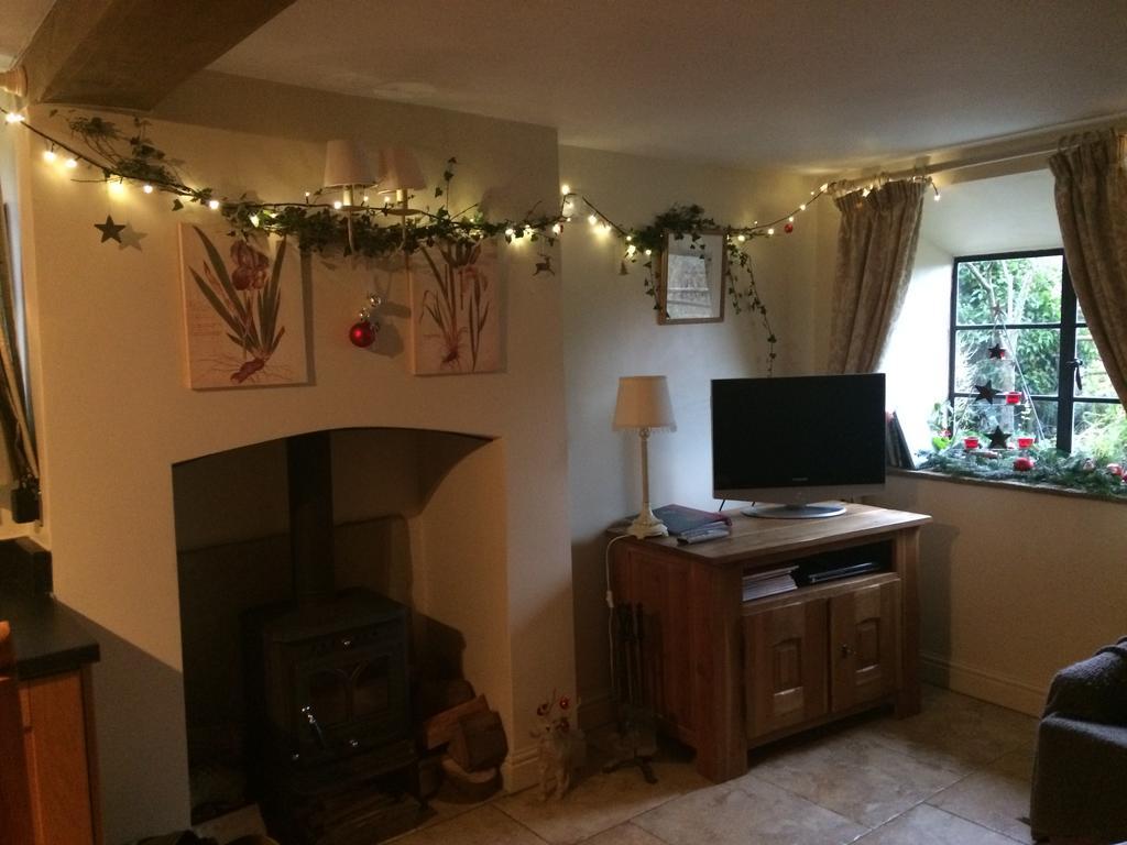 Dove Cottage Bisley  Zewnętrze zdjęcie