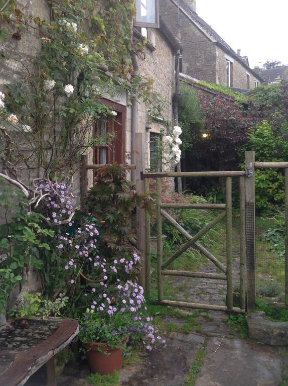 Dove Cottage Bisley  Zewnętrze zdjęcie