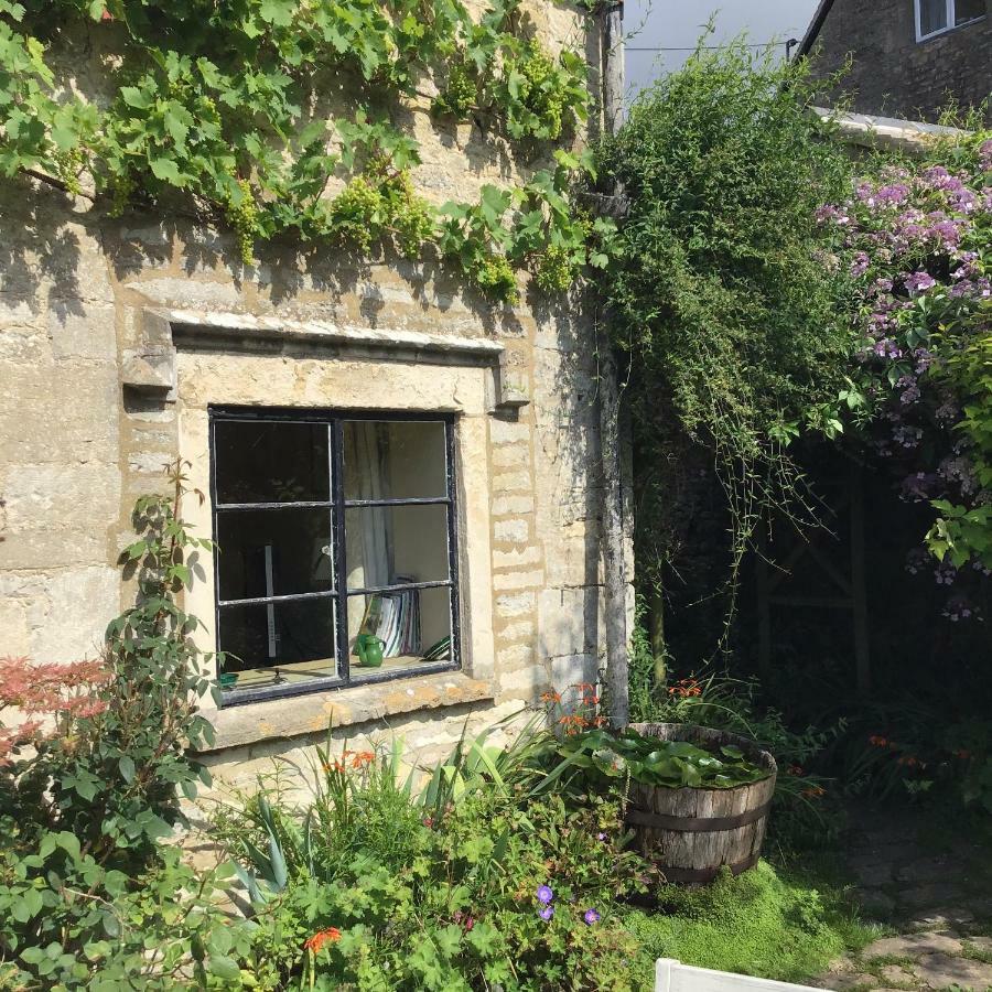 Dove Cottage Bisley  Zewnętrze zdjęcie