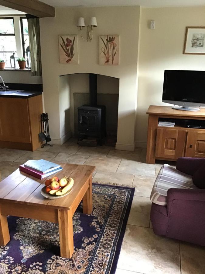 Dove Cottage Bisley  Zewnętrze zdjęcie